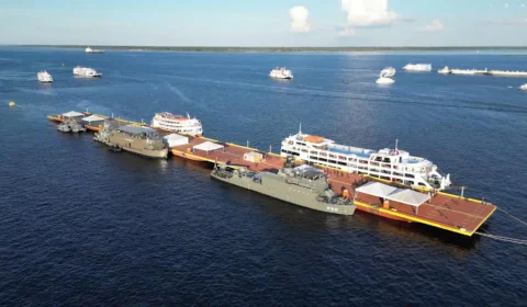 Marinha inicia fiscalização nas embarcações que partem para Parintins