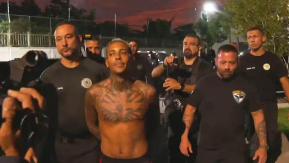 Justiça manda soltar MC Poze do Rodo após quatro dias de prisão