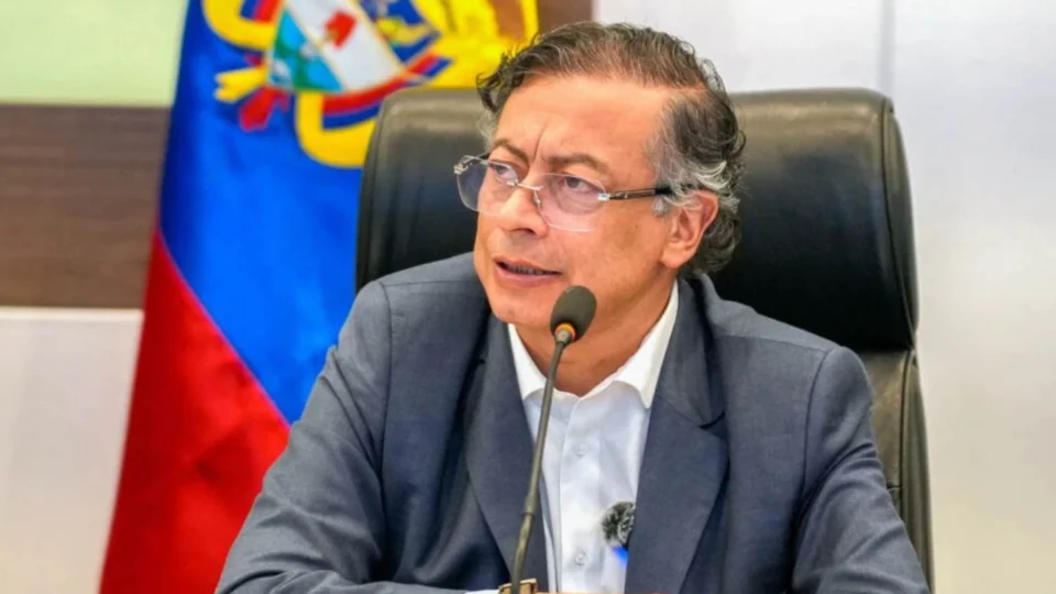 Gustavo Petro condena atentado contra Miguel Uribe Turbay e defende proteção ao menor envolvido