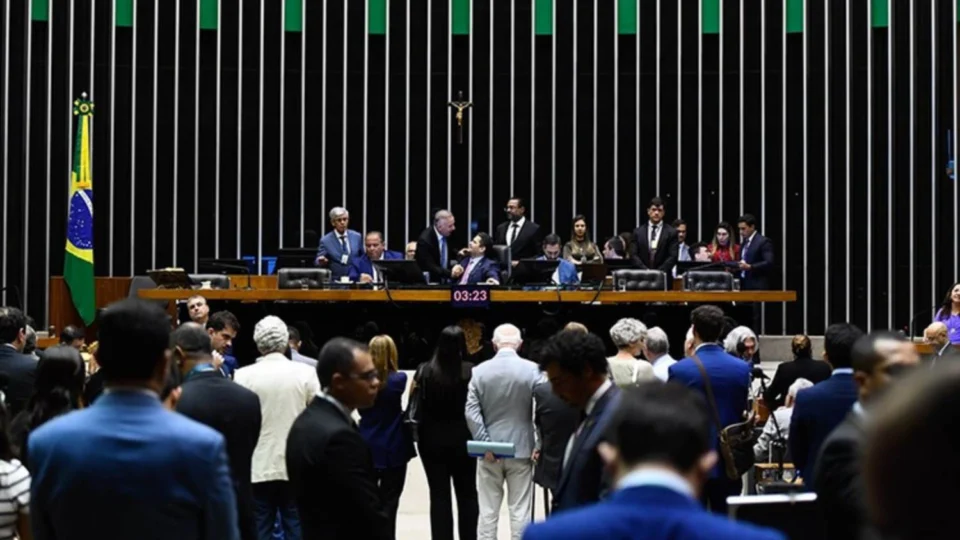 Congresso Nacional vota hoje PLN 1/2025 com mudanças no Imposto de Renda e Restos a Pagar