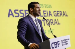 Novo presidente da CBF barra camisa vermelha e exige retorno ao Azul Tradicional