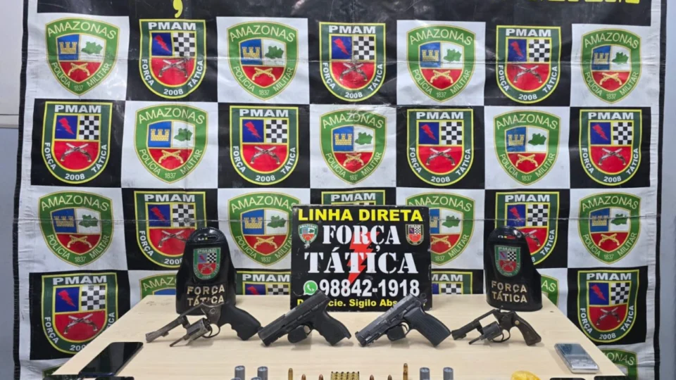 Força Tática da PMAM apreende armas, munições e drogas em Operação contra facção no Fátima I em Manaus