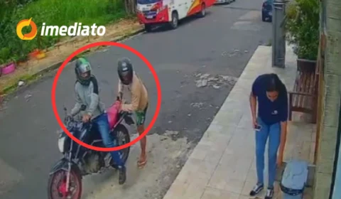 VEJA VÍDEO: Mulher é assaltada por dupla armada em Moto no bairro da Paz, em Manaus