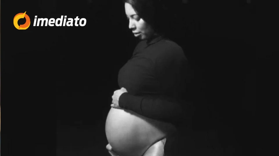 Um mês após tragédia, família de biomédica grávida cobra justiça por mortes causadas por buraco em via de Manaus