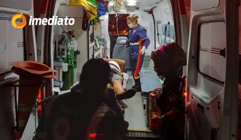 Motociclista fica gravemente ferido após colisão com ônibus da linha 092 no bairro Tancredo Neves