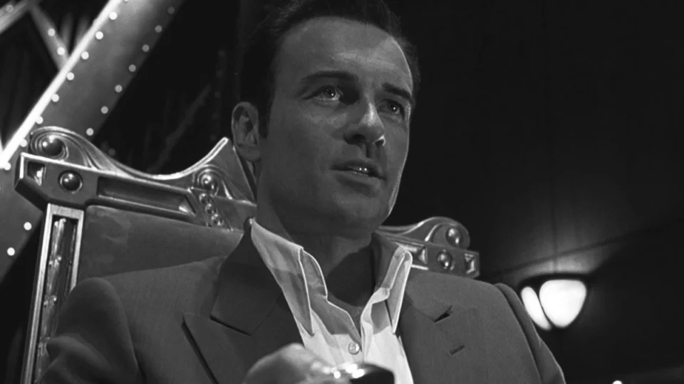 Morre Julian McMahon, ator de FBI e Quarteto Fantástico, aos 56 anos