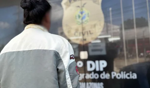 Mulher denuncia agressão de motociclista de aplicativo após cancelar corrida em Manaus