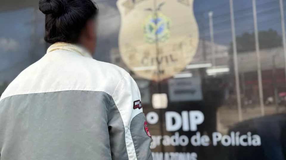 Mulher denuncia agressão de motociclista de aplicativo após cancelar corrida em Manaus