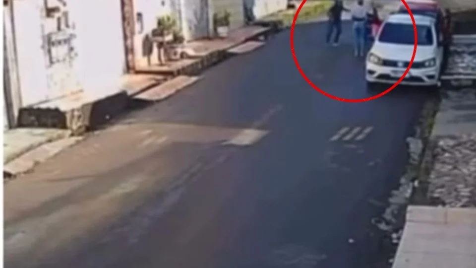 Mulher e criança são vítimas de assalto à mão armada em plena luz do dia no bairro Nova Esperança