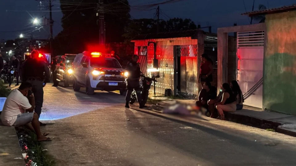 CHOCANTE: Homem é assassinado a tiros enquanto soltava papagaio em área dominada pelo tráfico no Nossa Senhora de Fátima 1