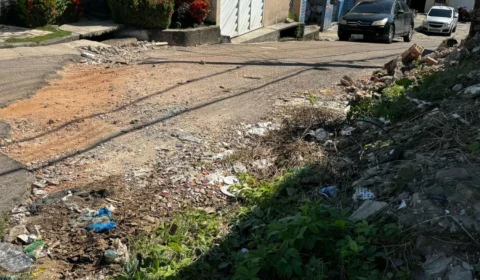 Moradores do Jardim Tropical cobram solução para ruas esburacadas em Manaus