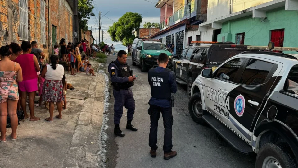 Bebê de dois meses morre enquanto dormia com a mãe em residência no bairro Puraquequara, zona Leste de Manaus