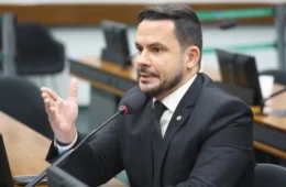 Capitão Alberto Neto comemora derrubada da MP 1303 e chama decisão de ‘derrota do Lula, vitória do povo’