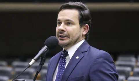 Capitão Alberto Neto cobra ação dos Ministérios dos Direitos Humanos e Justiça para proteger crianças e adolescentes contra violência