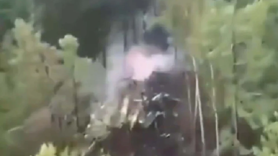 VEJA VÍDEO: Avião Antonov-24 cai na Rússia e não deixa sobreviventes