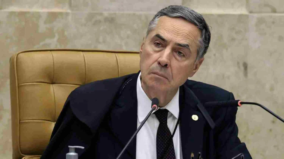 Barroso defende STF e democracia em carta contra tarifa de 50% de Trump