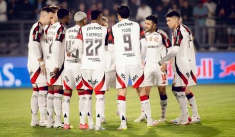 Flamengo vence Red Bull Bragantino por 2 a 1 com virada épica e sinal de resiliência