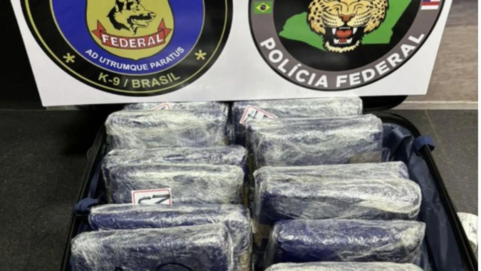 Mulher é presa em flagrante com 15 quilos de maconha no Aeroporto Internacional Eduardo Gomes em Manaus