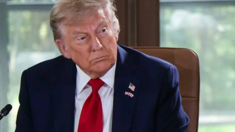 Trump eleva tarifas em 50% contra produtos brasileiros e ameaça retaliação