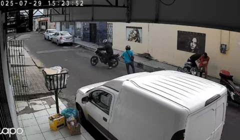 IMAGENS FORTES: Jovem entregador é baleado na cabeça ao resistir a assalto em São Luís; suspeitos são presos
