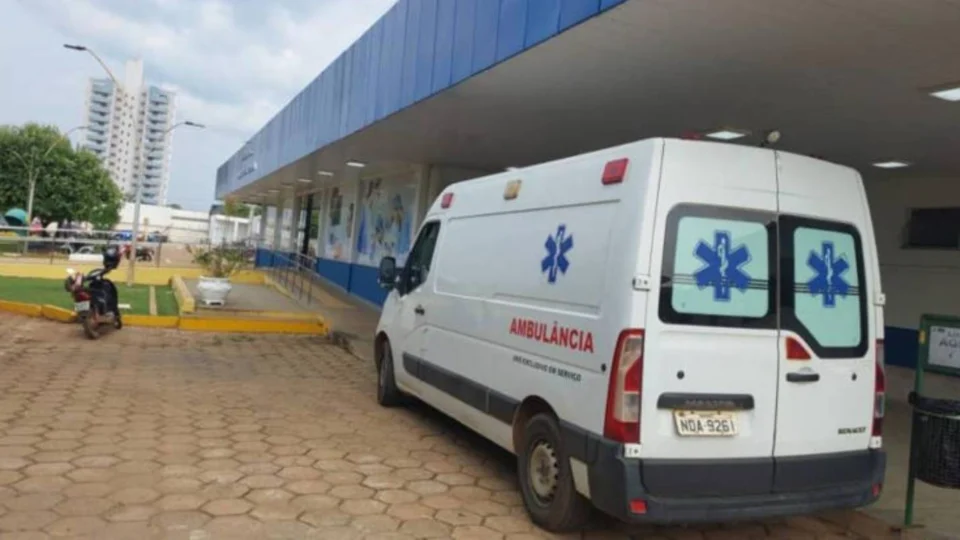 Homem esfaqueia ex-namorada após vê-la com outro em Rondônia
