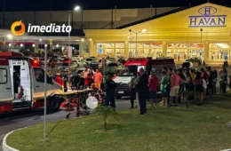 Adolescente sofre descarga elétrica ao encostar em poste de energia em estacionamento de shopping na Zona Norte de Manaus