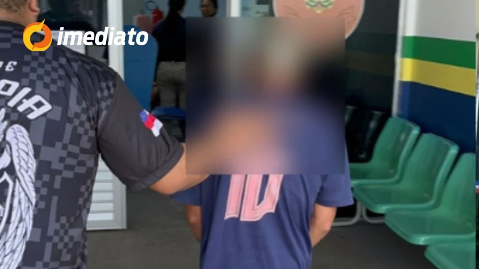 Homem é preso após invadir casa, entrar no quarto de mulher e passar a mão no corpo da vítima no Amazonas