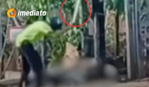 CENA FORTE: idoso é preso após espancar esposa com pedaço de madeira no meio da rua