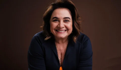 Professora Maria do Carmo cresce em redes sociais e lidera pesquisa de intenção de votos em Manaus