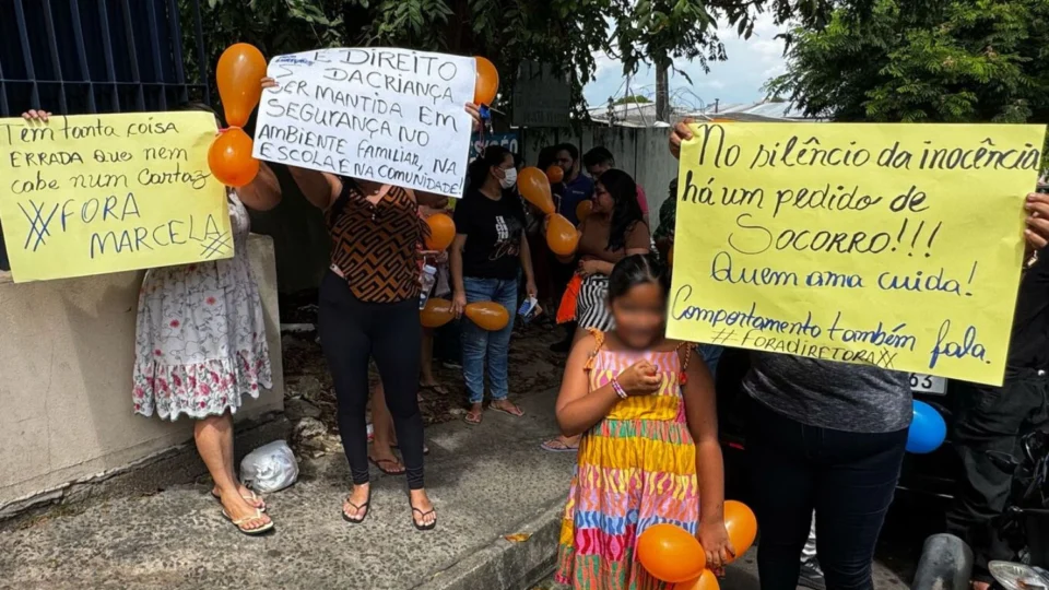Pais denunciam abuso e cobram saída de diretora de escola no bairro São Jorge