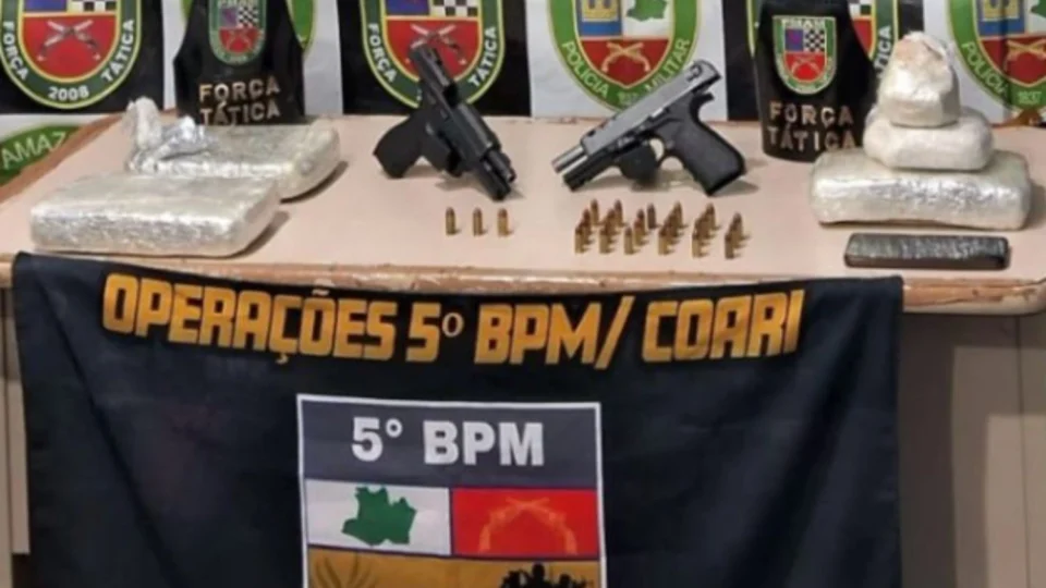 Polícia Militar prende homem com quatro quilos de drogas, armas e munições em Coari