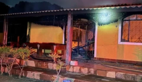 Incêndio em clínica de recuperação deixa 5 mortos e 11 feridos