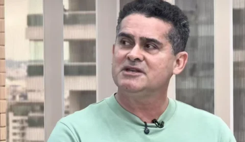 Prefeito David Almeida denuncia agressões a servidores e liga tumulto no Centro de Manaus ao tráfico de drogas