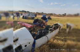 Piloto sobrevive após avião planador cair e partir-se ao meio em Formosa, Goiás