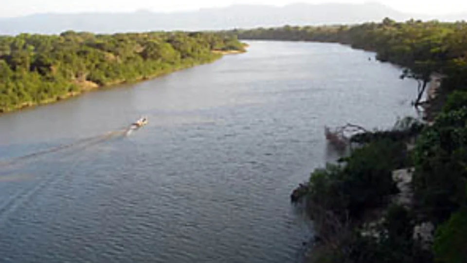 Denúncias apontam que empresa comprada por estatal chinesa pode estar poluindo águas do rio Alalaú em área indígena no Amazonas