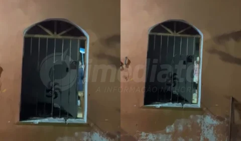 Veja o vídeo: Filho surta, agride mãe idosa com golpes de vassoura e ameaça a polícia
