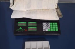 Mulher é presa com 3,6 kg de cocaína no Aeroporto de Tabatinga