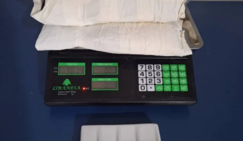 Mulher é presa com 3,6 kg de cocaína no Aeroporto de Tabatinga