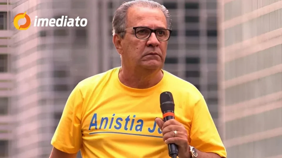 Polícia Federal realiza buscas e apreensões contra Silas Malafaia e proíbe que ele deixe o país