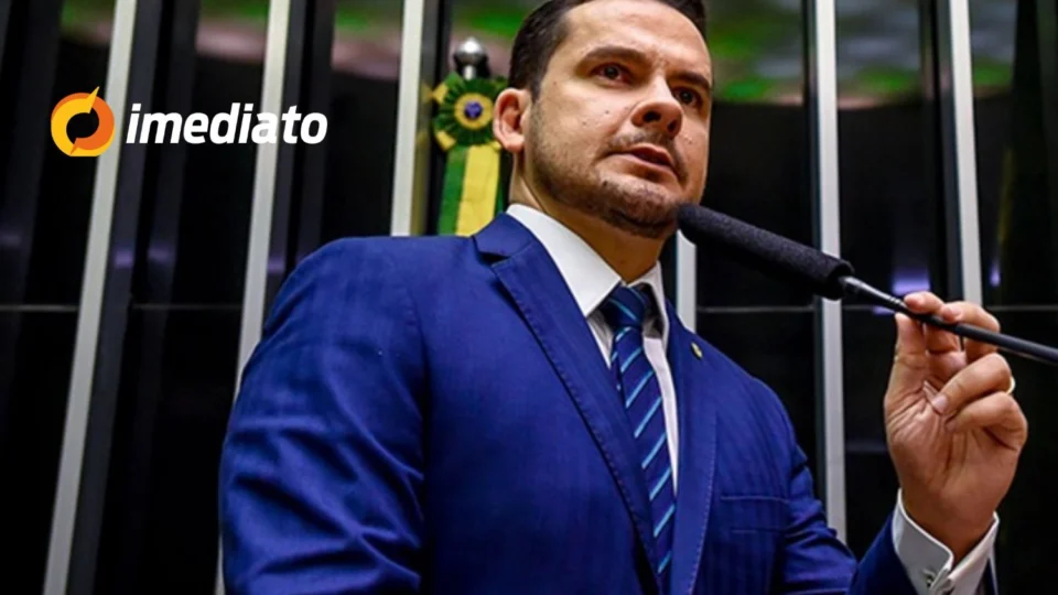 Capitão Alberto Neto comemora aprovação de programa para semicondutores no Brasil