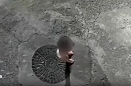 VEJA VÍDEO: Mãe de 19 anos é presa em Santo André (SP) por deixar filha de 3 anos sozinha para ir a baile funk