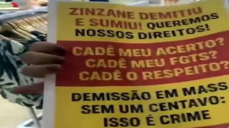VEJA VÍDEO: Funcionárias de loja de roupas protestam em Salvador após demissão em massa e atraso em pagamentos