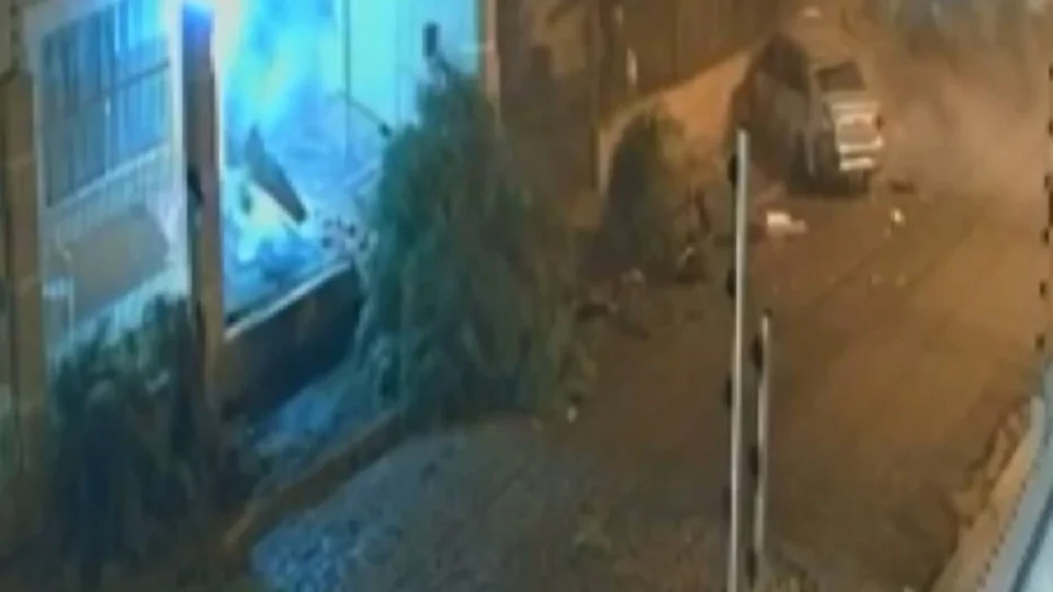 Imagem impressionante: Acidente mata mulher de 25 anos no Paraná