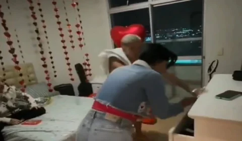 Vídeo Viral: Mãe descobre namoro entre filho e primo e reação violenta gera polêmica