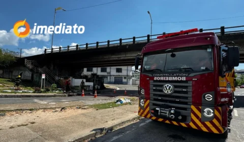 Morador de rua queima fios para retirar cobre e causa incêndio na Ponte do Educandos