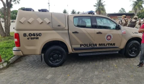 Chocante: Garota de programa pula de carro em movimento para escapar de estupro na Bahia