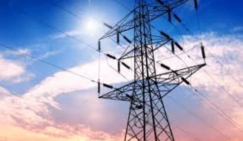 Apagão atinge vários bairros de Manaus e cidades da Região Metropolitana