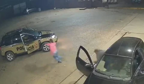 Veja o vídeo: Mulher pula de carro e é salva por PMs após sequestro de ex