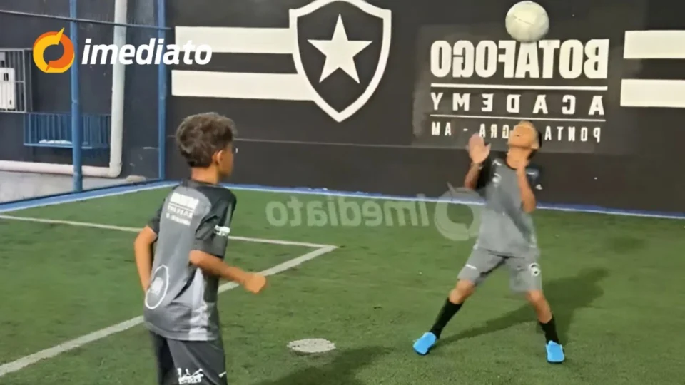 Feijoada beneficente busca recursos para jovens atletas do Botafogo Academy em Manaus realizarem teste no Rio de Janeiro