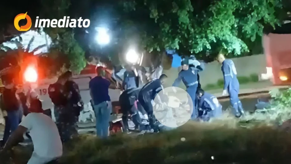 Homem é socorrido pelo SAMU após ser alvejado no pescoço próximo à rodoviária de Boa Vista